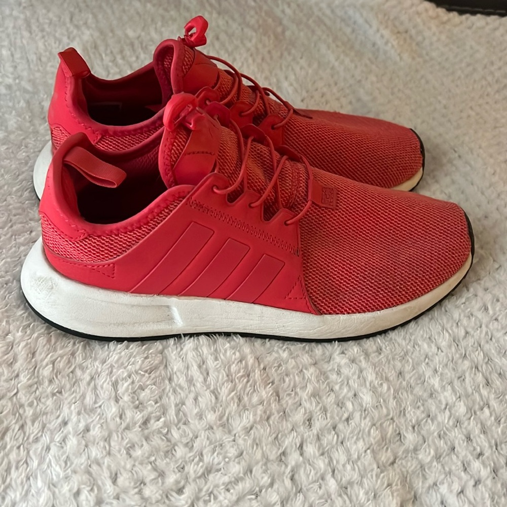 Adidas Sneakers